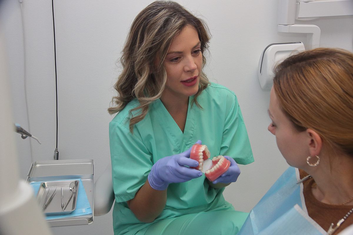 Ортодонтско лечение с прозрачни алайнери